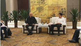 遂宁市副书记冯发贵会见 欧美产业园德国增特纳（四川）有限公司米歇尔 探...